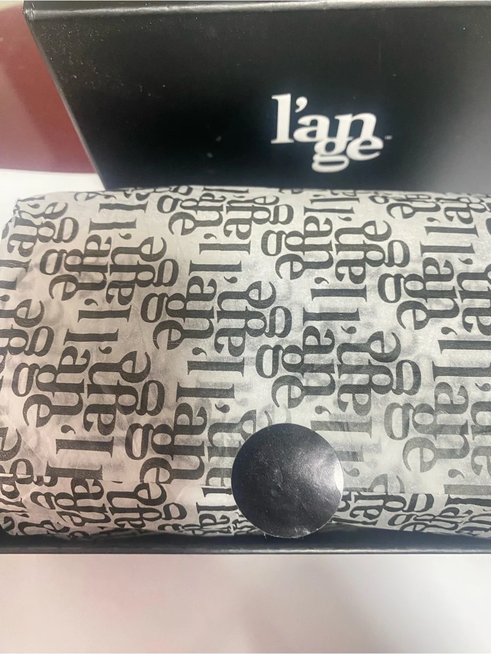 L’ange Set: Glass Hair Thermal Blowout Primer and Microfiber hair wrap.